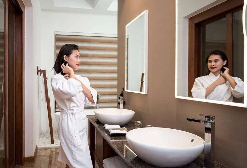 سوییت جونیور, Novotel Inle Lake Myat Min