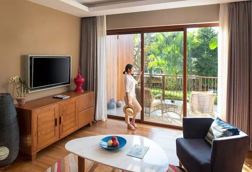 سوییت جونیور, Novotel Inle Lake Myat Min