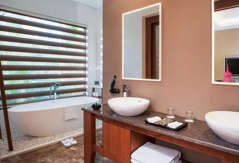 سوییت لوکس, Novotel Inle Lake Myat Min