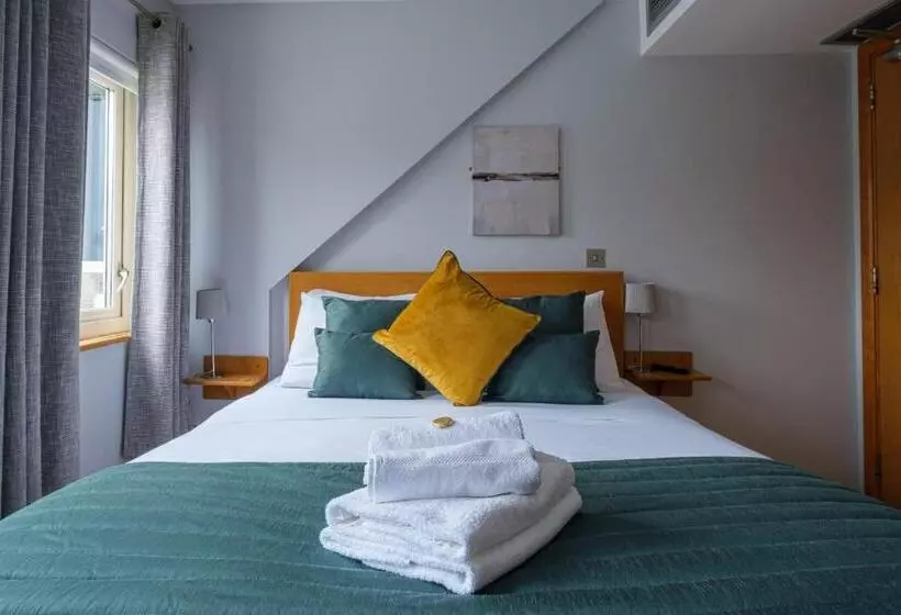 اتاق سوپریور با تخت بزرگ, The Eyre Square Townhouse