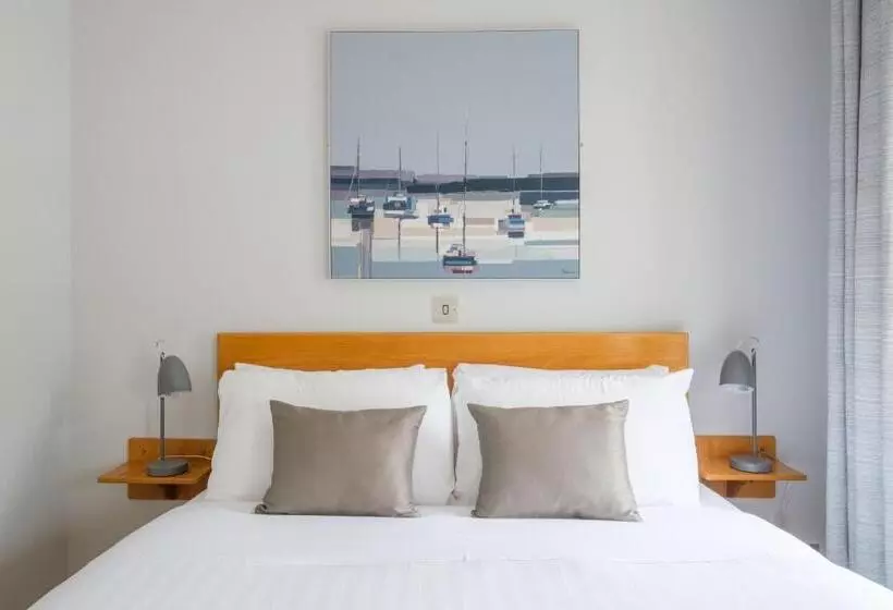 اتاق سوپریور با تخت بزرگ, The Eyre Square Townhouse