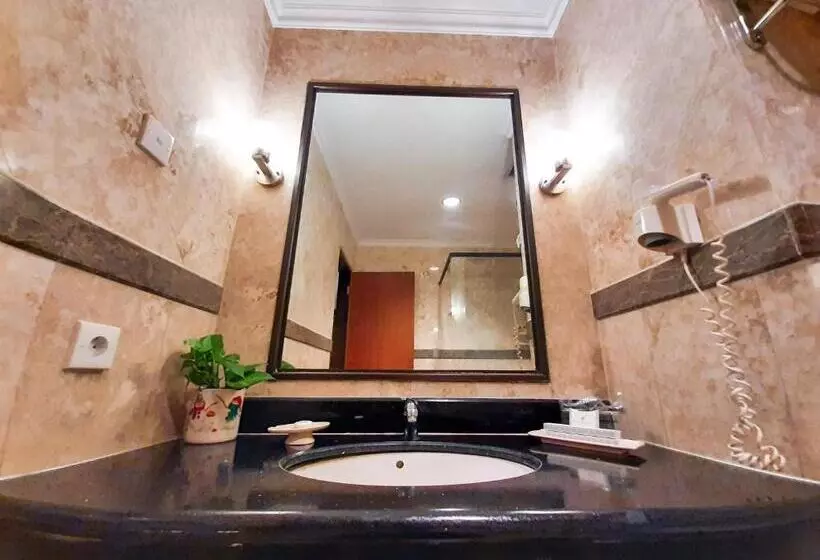 Habitació Deluxe, Royal Hotel And Villa Batu
