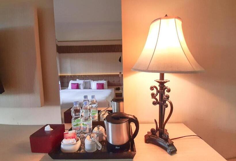 Номер Deluxe, Royal Hotel And Villa Batu