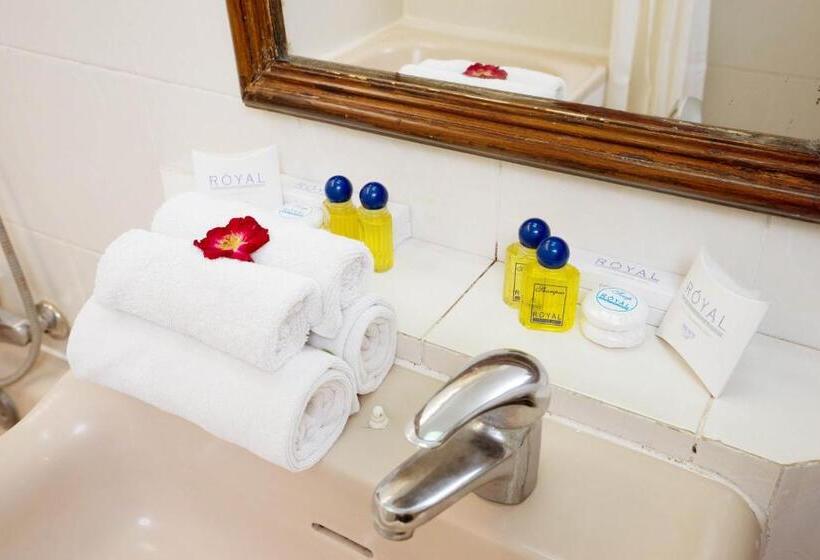 Апартаменты Deluxe 2 Спальни, Royal Hotel And Villa Batu