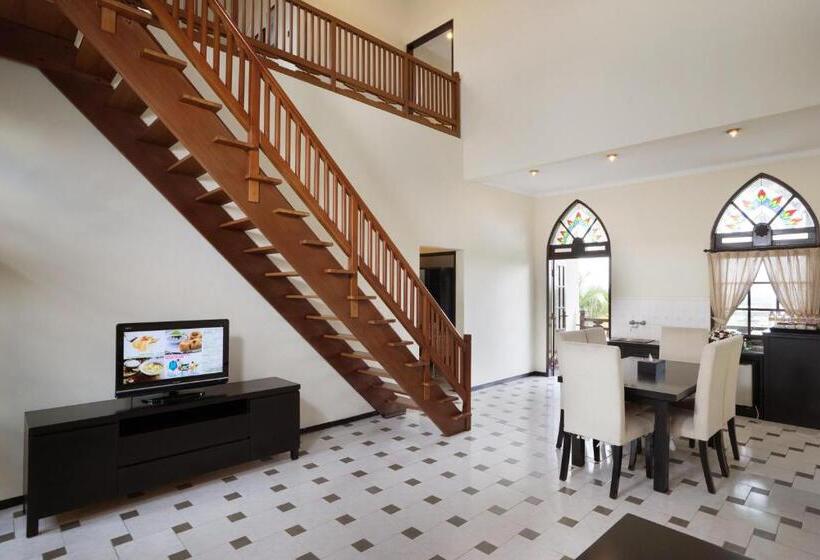 Апартаменты Deluxe 3 Спальни, Royal Hotel And Villa Batu