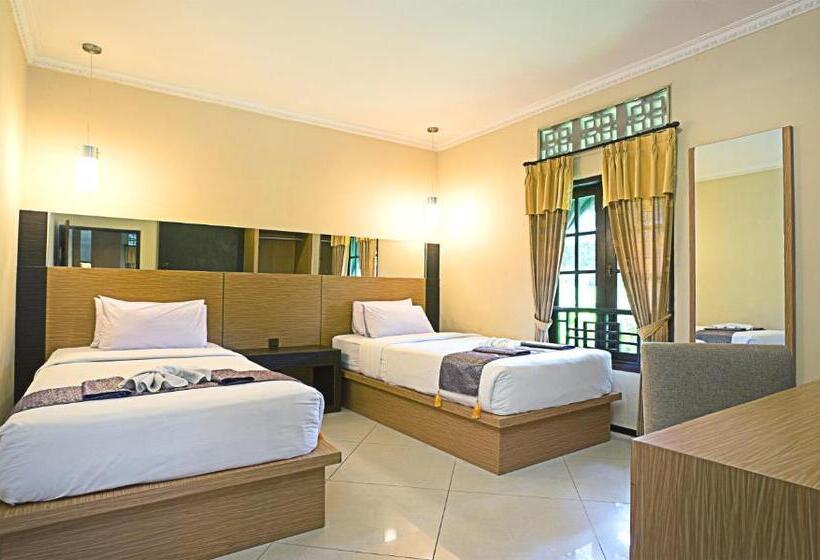 Апартаменты 2 Спальни, Royal Hotel And Villa Batu