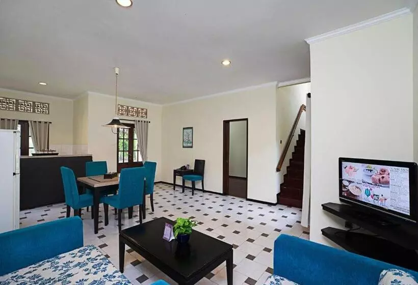 Family Room, Royal Hotel And Villa Batu