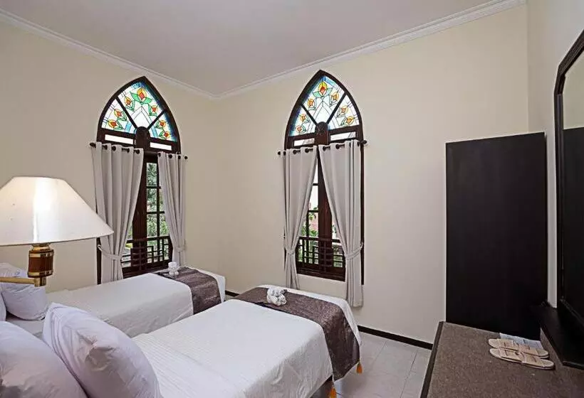 Family Room, Royal Hotel And Villa Batu
