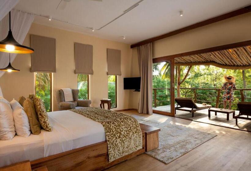 חדק דלוקס עם ג'קוזי, Zanzibar White Sand Luxury Villas & Spa  Relais & Chateaux