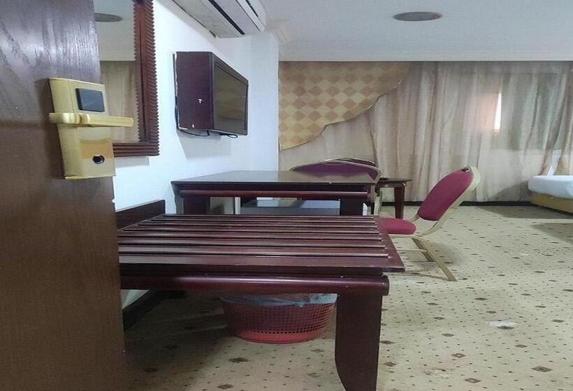 家庭工作室, فندق الدخيل بواسطة سما ستار