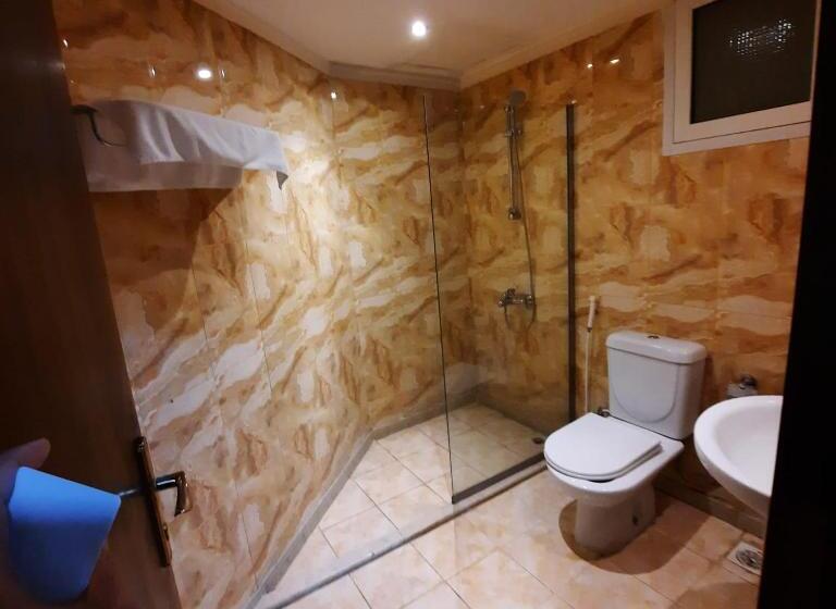 4인용 스탠다드 룸, فندق الدخيل بواسطة سما ستار