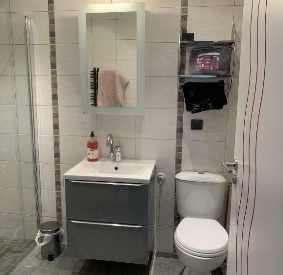 Номер Стандарт, Domaine De La Rue De La Tour