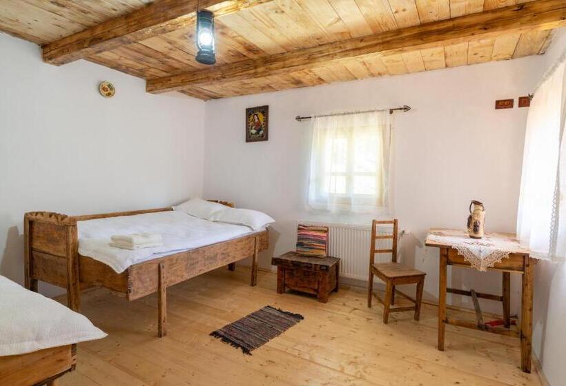 Номер Стандарт, Casa Bunicilor Apuseni