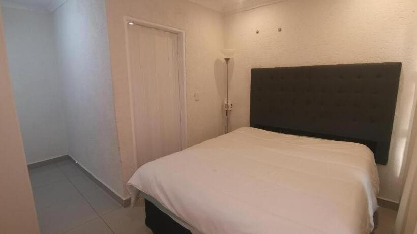 منزل غرفتين نوم, Moletji Guest House