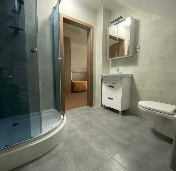 Номер Deluxe, Penzion čavisov