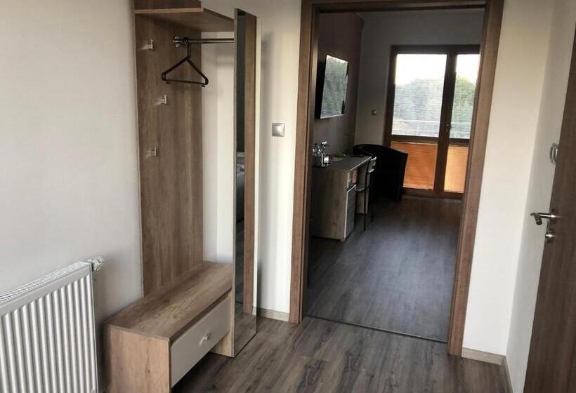 Номер Deluxe, Penzion čavisov