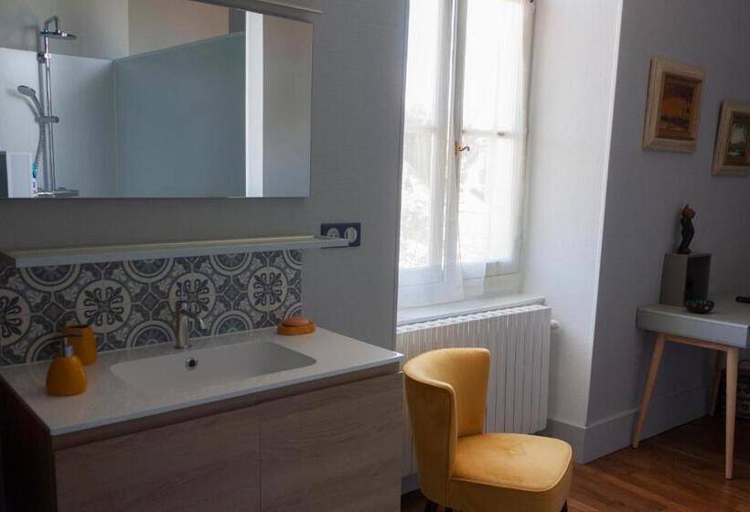 غرفة قياسية لذوى الاحتياجات الخاصة, Une Parenthèse En Champagne