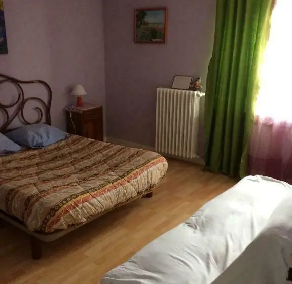 バス共有のスタンダードルーム, Auberge La Romaine