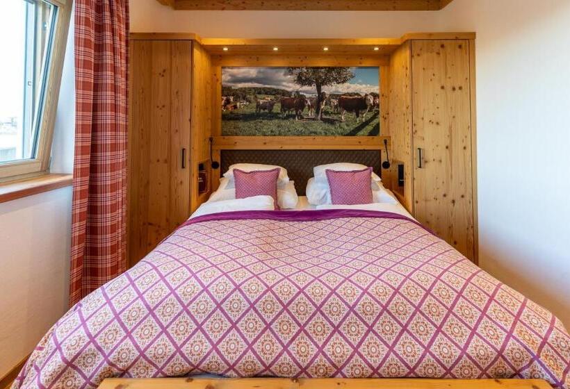 דירת חדר בקומת קרקע, Madlhof