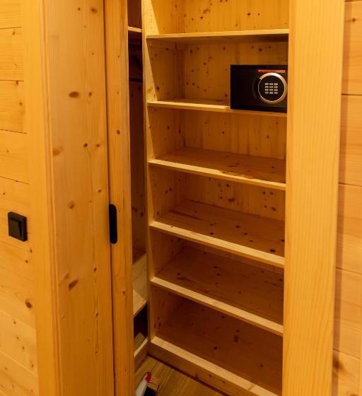 דירת חדר, Madlhof