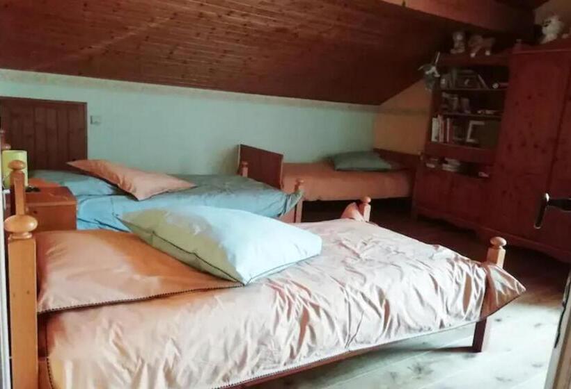 غرفة قياسية ثلاثية, Chambre Dans Maison Campagnarde