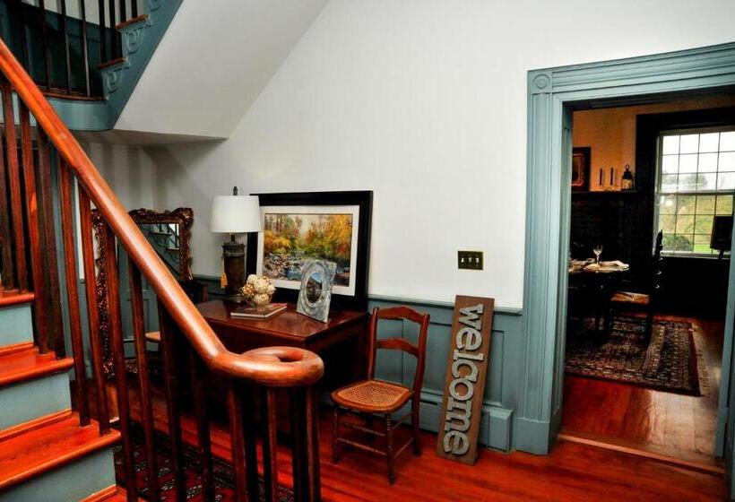 1ベッドルームハウス, Hunter Ridge Estate