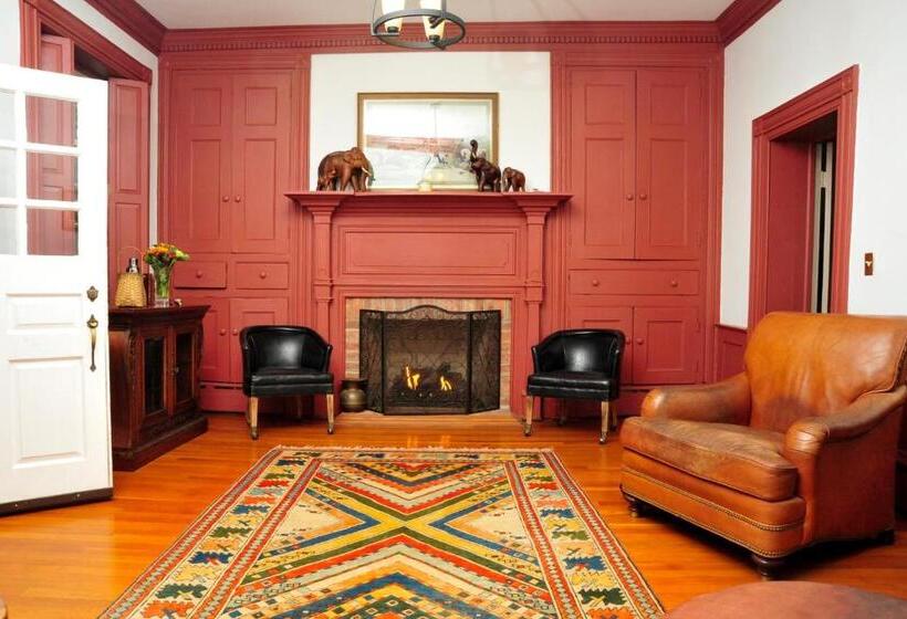 1ベッドルームハウス, Hunter Ridge Estate