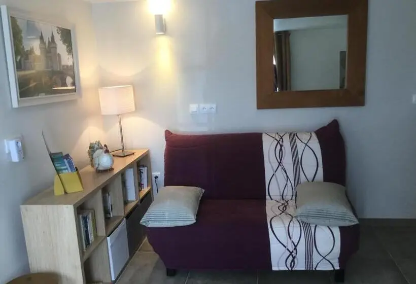 Standard room with outdoor bath, La Petite Jucherie