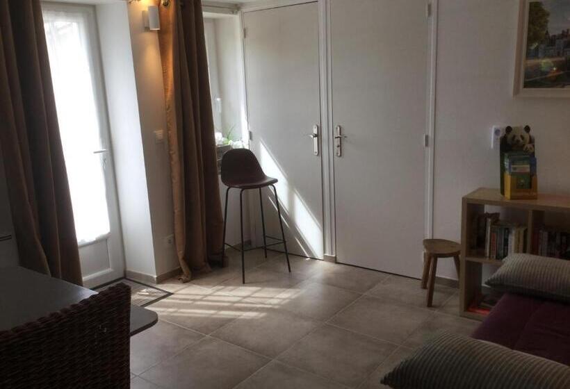 Standard room with outdoor bath, La Petite Jucherie