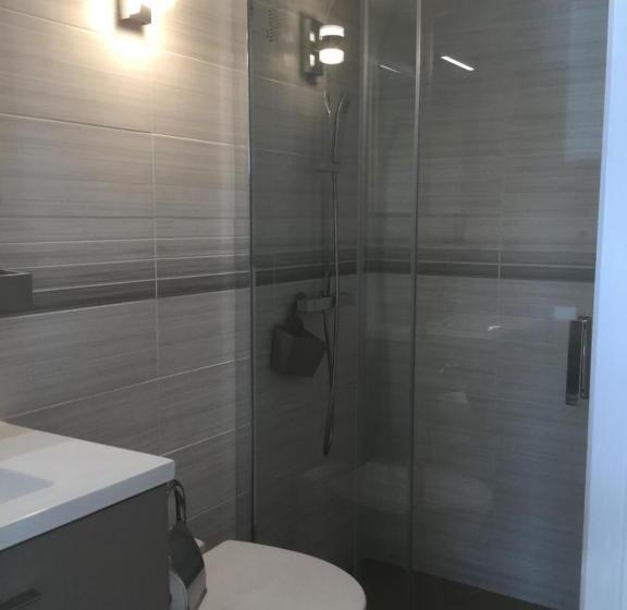 Standard room with outdoor bath, La Petite Jucherie