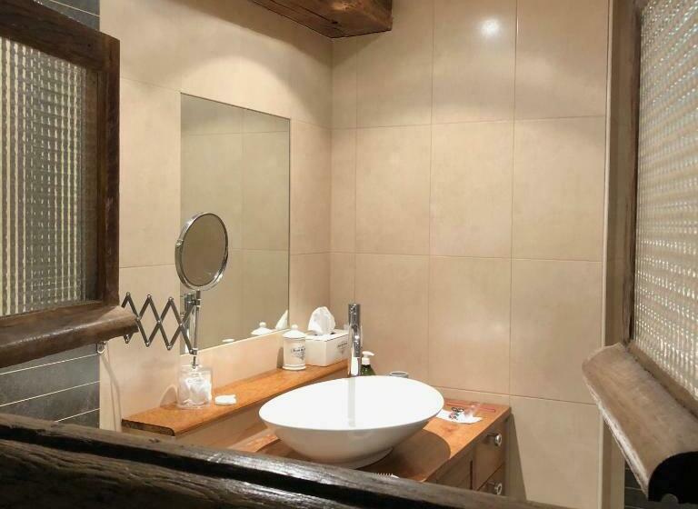 プールビュースタンダードルーム, Le Moulin De Longchamp Maison D Hôtes