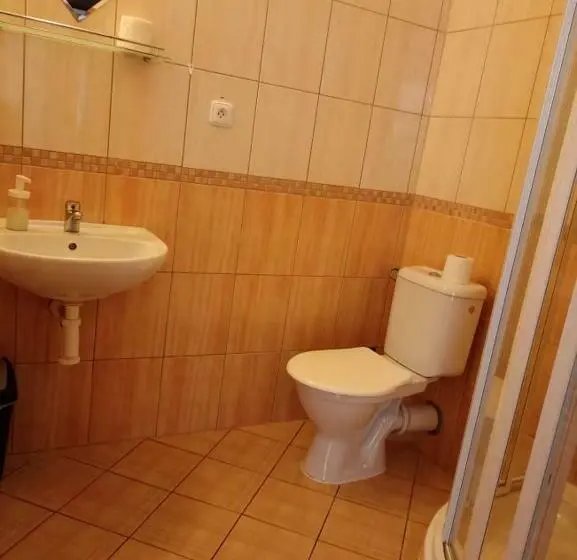 スタンダード４人部屋, Penzion A Restaurace Bělecký Mlýn