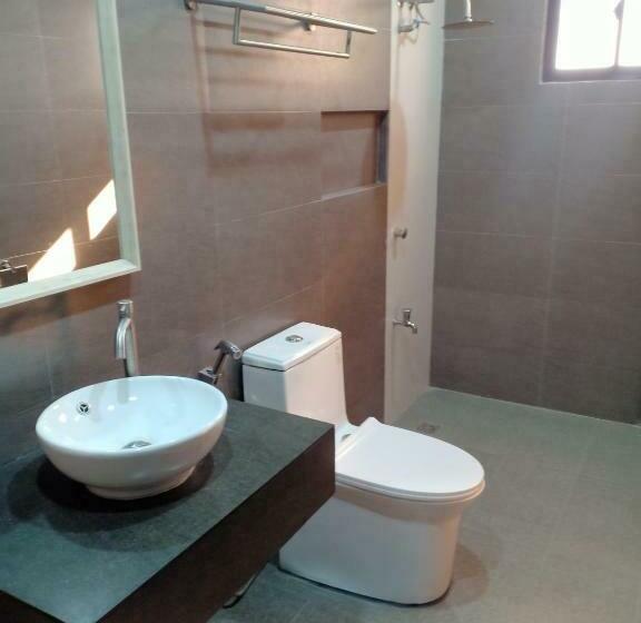 اتاق استاندارد, La Gensol Plaza