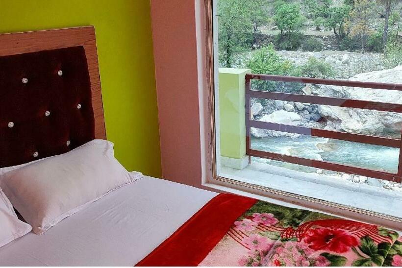 חדר סטנדרט נוף לים עם מרפסת, Mountmemory , Barkot Yamunotri