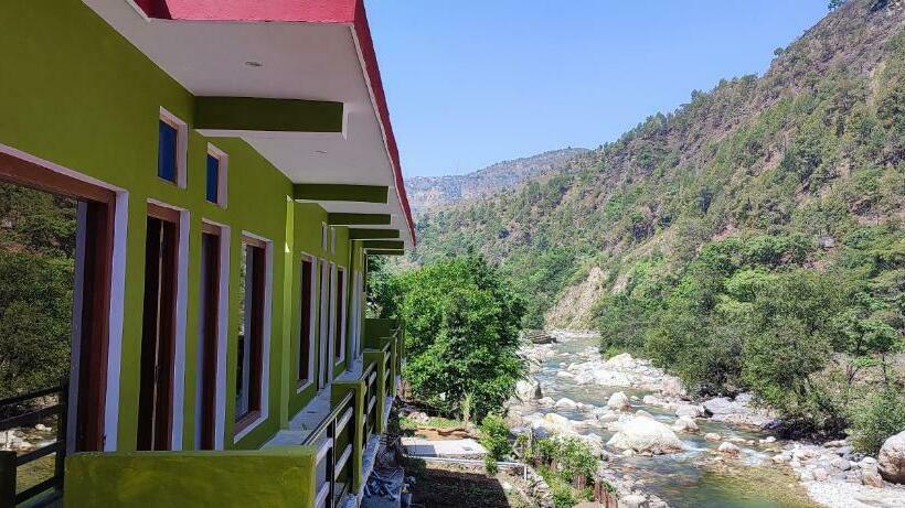 חדר סטנדרט נוף לים עם מרפסת, Mountmemory , Barkot Yamunotri