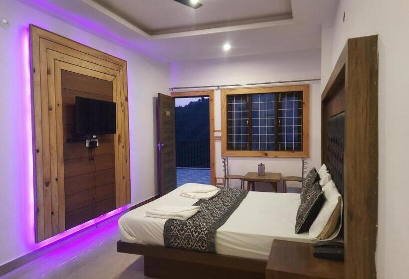 חדר סטנדרט לארבעה, Mountmemory , Barkot Yamunotri