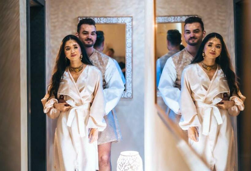 디럭스 룸, Oroom Persia   Role Play For Couples In Brno