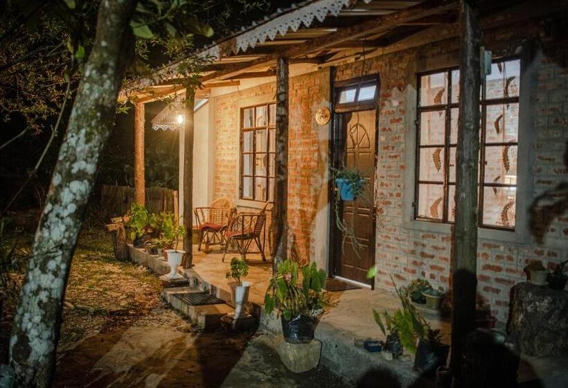 디럭스 스위트 킹 침대, Quo Vadis Farm