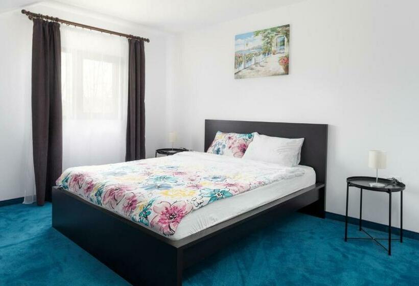 스탠다드 룸, Transylvanian House