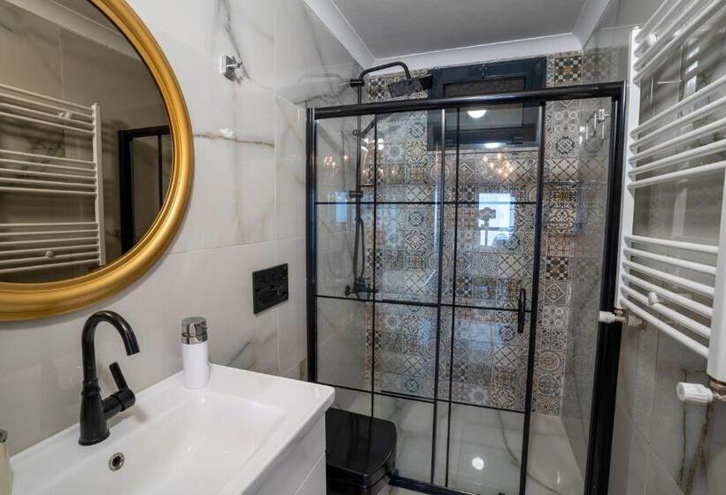 וילת חדר שינה 1, נוף לגינה, Poison Garden Sui̇te