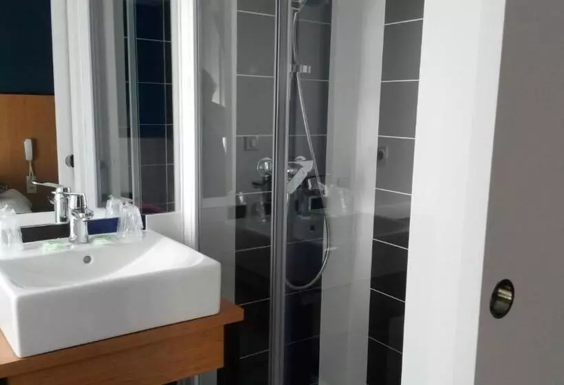 クラシックルーム, Brit Hotel De Paris Saint Jean De Luz