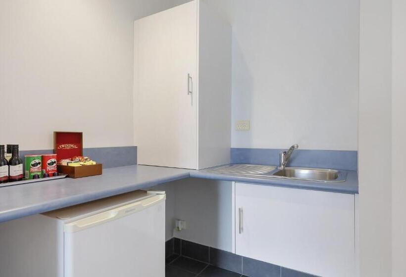디럭스 자쿠지룸, Hamilton Townhouse Motel