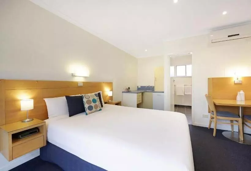 اتاق استاندارد, Hamilton Townhouse Motel