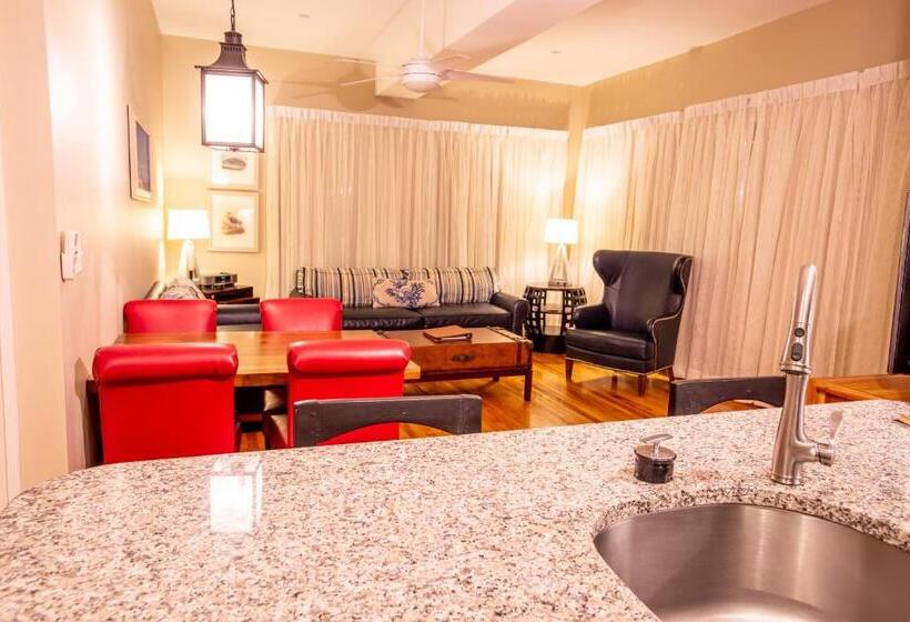 Апартаменты 1 Спальня, 84 Main