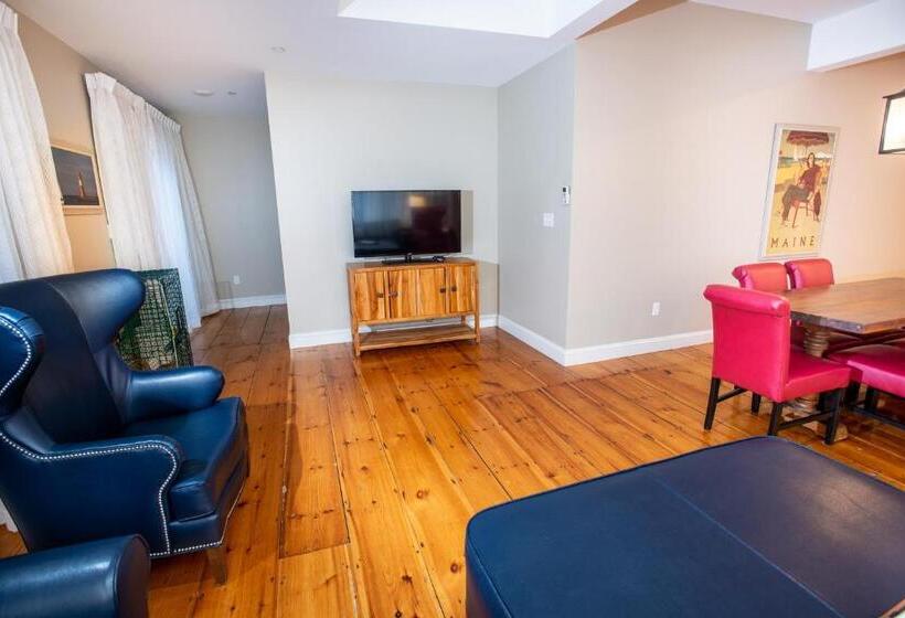 Апартаменты 2 Спальни, 84 Main