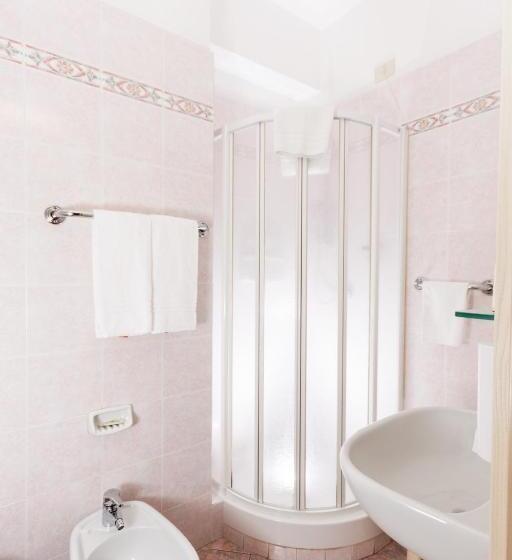 Standard Room, Ambasciatori