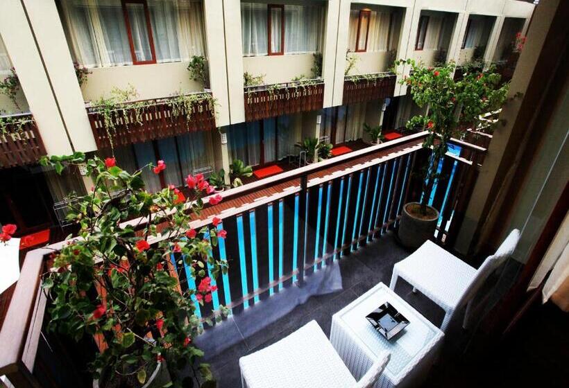 Люкс с Балконом, Devata Suites And Residence