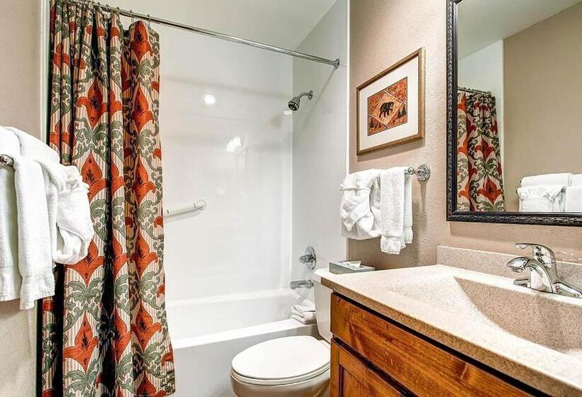 スタンダードスタジオ, Falcon Point