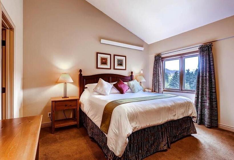 2ベッドルームアパートメント, Falcon Point