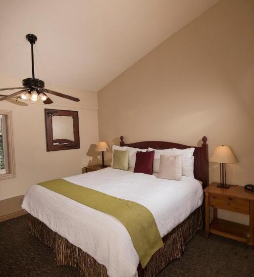 2ベッドルームアパートメント, Falcon Point